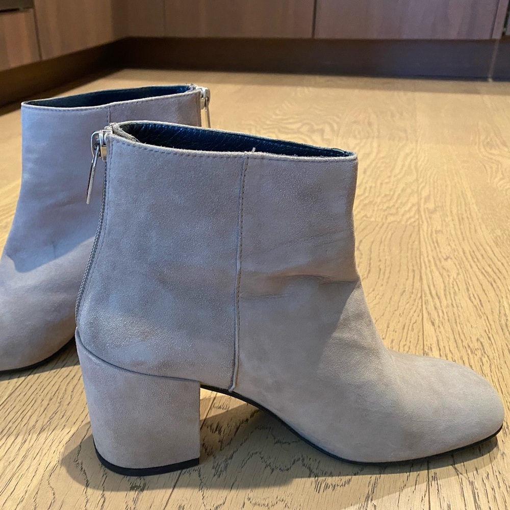 Stuart Weitzman boots women size 6.5